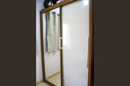 Casa de condomínio à venda com 45m², 2 quartos e 1 vaga Casa de condomínio à venda com 45m², 2 quartos e 1 vagaQuarto 1