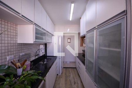 Apartamento à venda com 65m², 2 quartos e 2 vagasCozinha