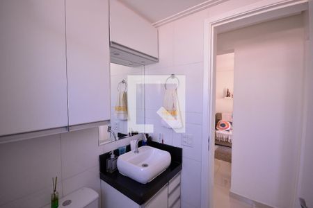Apartamento à venda com 65m², 2 quartos e 2 vagasBanheiro
