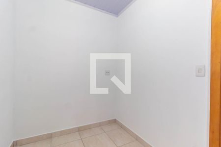 Quarto  de casa para alugar com 2 quartos, 75m² em Vila Domitila, São Paulo