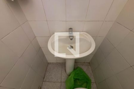 Casa à venda com 370m², 3 quartos e 5 vagas Casa à venda com 370m², 3 quartos e 5 vagasBanheiro de Serviço