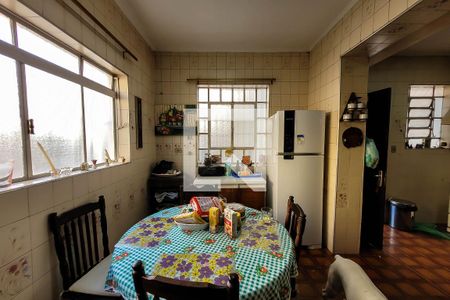 Casa à venda com 370m², 3 quartos e 5 vagas Casa à venda com 370m², 3 quartos e 5 vagasCopa