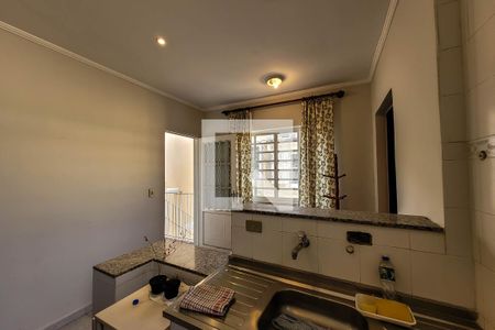 Casa à venda com 370m², 3 quartos e 5 vagas Casa à venda com 370m², 3 quartos e 5 vagasCozinha ( casa de hospedes )