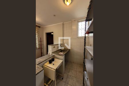 Casa à venda com 370m², 3 quartos e 5 vagas Casa à venda com 370m², 3 quartos e 5 vagasCozinha ( casa de hospedes )