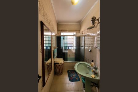 Casa à venda com 370m², 3 quartos e 5 vagas Casa à venda com 370m², 3 quartos e 5 vagasBanheiro 1