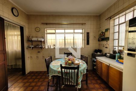 Casa à venda com 370m², 3 quartos e 5 vagas Casa à venda com 370m², 3 quartos e 5 vagasCopa