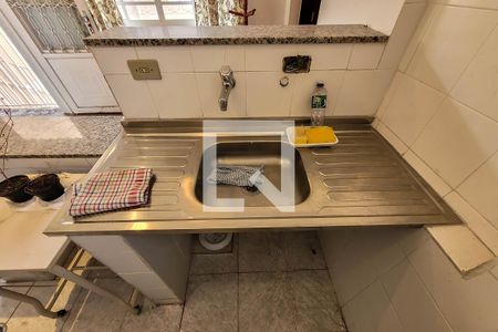 Casa à venda com 370m², 3 quartos e 5 vagas Casa à venda com 370m², 3 quartos e 5 vagasCozinha ( casa de hospedes )