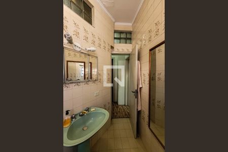 Casa à venda com 370m², 3 quartos e 5 vagas Casa à venda com 370m², 3 quartos e 5 vagasBanheiro 1