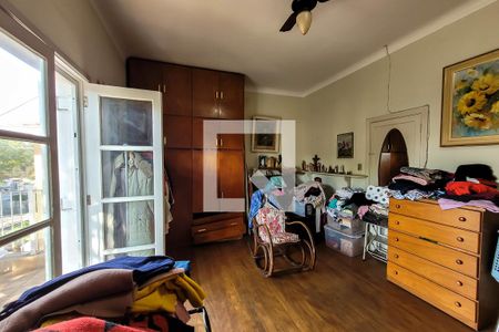 Casa à venda com 370m², 3 quartos e 5 vagas Casa à venda com 370m², 3 quartos e 5 vagasQuarto 1