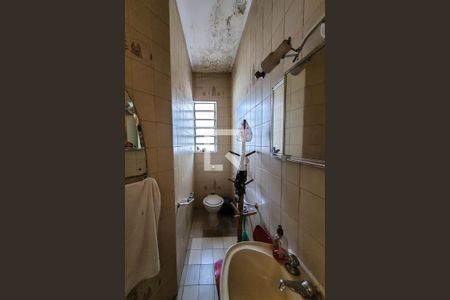 Casa à venda com 370m², 3 quartos e 5 vagas Casa à venda com 370m², 3 quartos e 5 vagasBanheiro 2