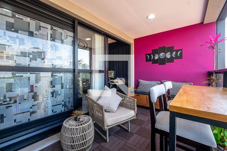 Apartamento à venda com 70m², 2 quartos e 2 vagasSala - Varanda