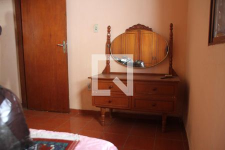 Quarto 2 de casa para alugar com 2 quartos, 52m² em Vila Curuçá, São Paulo