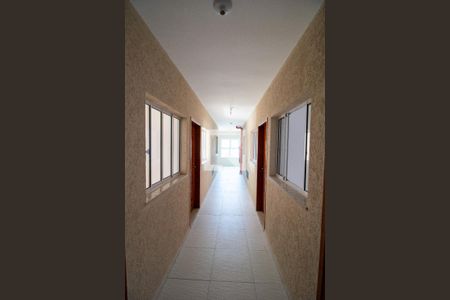 Corredor de apartamento para alugar com 2 quartos, 42m² em Jardim Três Marias, São Paulo