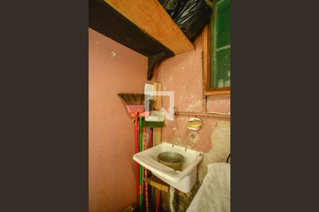 Casa à venda com 104m², 3 quartos e 1 vaga Casa à venda com 104m², 3 quartos e 1 vagaÁrea de Serviço