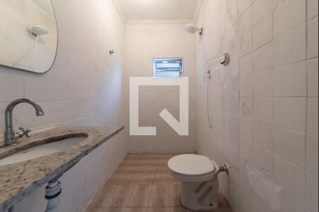 Casa para alugar com 80m², 2 quartos e 1 vaga Casa para alugar com 80m², 2 quartos e 1 vagaBanheiro Social 1