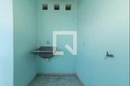 Casa para alugar com 80m², 2 quartos e 1 vaga Casa para alugar com 80m², 2 quartos e 1 vagaLavanderia