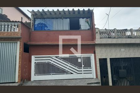 Casa para alugar com 80m², 2 quartos e 1 vaga Casa para alugar com 80m², 2 quartos e 1 vagaFachada