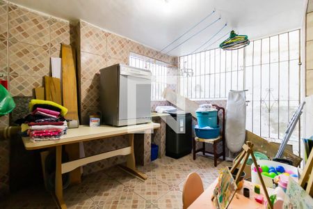 Casa à venda com 70m², 2 quartos e 1 vagaÁrea de Serviço