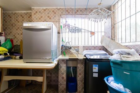 Casa à venda com 70m², 2 quartos e 1 vagaÁrea de Serviço