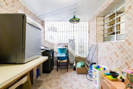 Casa à venda com 70m², 2 quartos e 1 vagaÁrea de Serviço