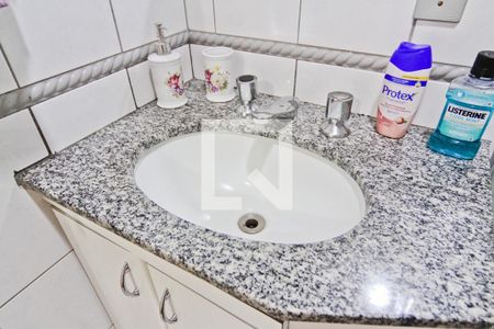 Apartamento à venda com 60m², 2 quartos e 2 vagasBanheiro