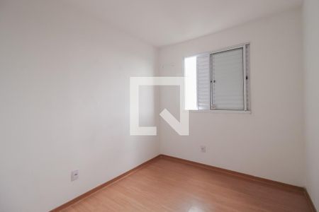 Quarto 2 de apartamento para alugar com 2 quartos, 44m² em Parque São Vicente, Mauá
