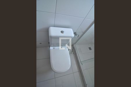 Casa de condomínio à venda com 209m², 4 quartos e 3 vagasBanheiro 