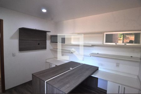 Casa de condomínio à venda com 209m², 4 quartos e 3 vagasQuarto 