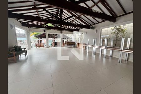 Casa de condomínio à venda com 209m², 4 quartos e 3 vagasÁrea comum