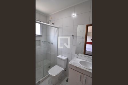 Casa de condomínio à venda com 209m², 4 quartos e 3 vagasBanheiro da Suíte 1