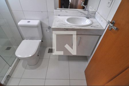 Casa de condomínio à venda com 209m², 4 quartos e 3 vagasBanheiro da Suíte 1