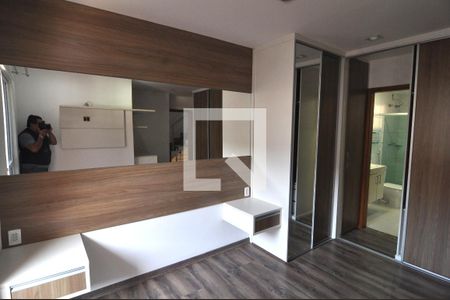 Casa de condomínio à venda com 209m², 4 quartos e 3 vagasSuíte 2
