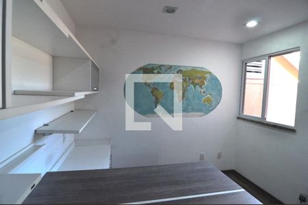 Casa de condomínio à venda com 209m², 4 quartos e 3 vagasQuarto 