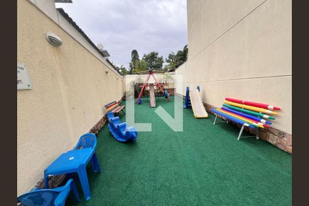 Casa de condomínio à venda com 209m², 4 quartos e 3 vagasÁrea comum - Playground
