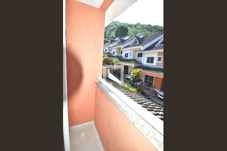 Casa de condomínio à venda com 209m², 4 quartos e 3 vagasVaranda Suíte 2