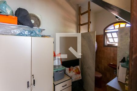 Casa à venda com 200m², 3 quartos e 2 vagasÁrea de Serviço