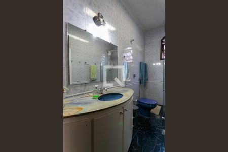 Casa à venda com 200m², 3 quartos e 2 vagasBanheiro