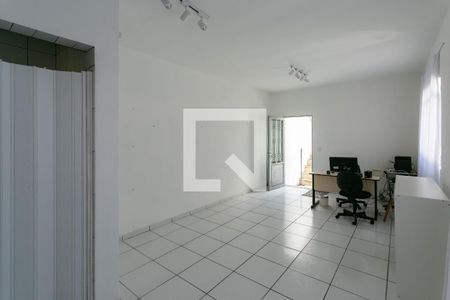 Casa à venda com 200m², 3 quartos e 2 vagasEscritório