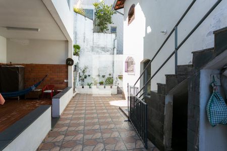 Casa à venda com 200m², 3 quartos e 2 vagasÁrea Externa