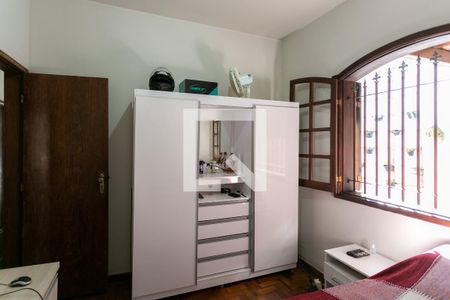 Casa à venda com 200m², 3 quartos e 2 vagasQuarto 2