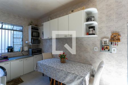Casa à venda com 200m², 3 quartos e 2 vagasCozinha