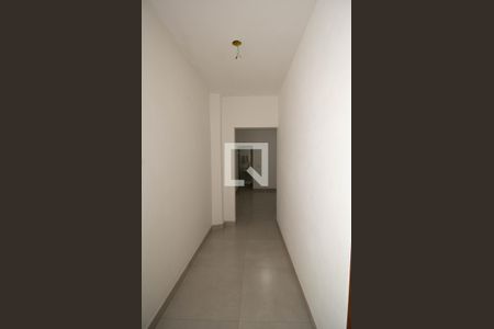 Corredor de casa para alugar com 2 quartos, 180m² em Vila Portugal, São Paulo
