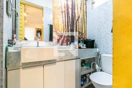 Casa à venda com 180m², 3 quartos e 4 vagas Casa à venda com 180m², 3 quartos e 4 vagasBanheiro da Suíte