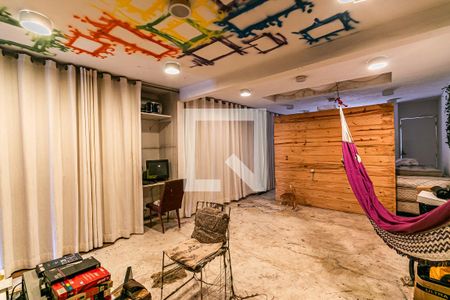 Casa à venda com 180m², 3 quartos e 4 vagas Casa à venda com 180m², 3 quartos e 4 vagasCasa 2 - Sala