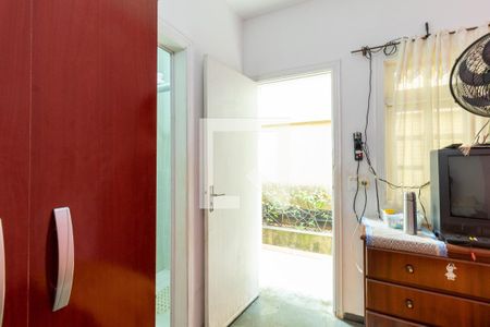 Casa à venda com 253m², 4 quartos e 5 vagasQuarto de Serviço