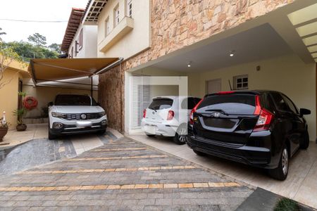 Casa à venda com 253m², 4 quartos e 5 vagasGaragem