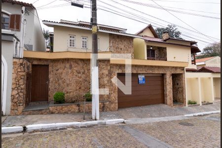 Casa à venda com 253m², 4 quartos e 5 vagasFachada
