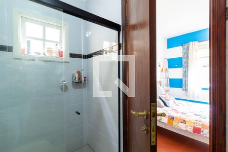 Casa à venda com 253m², 4 quartos e 5 vagasBanheiro da Suíte 2