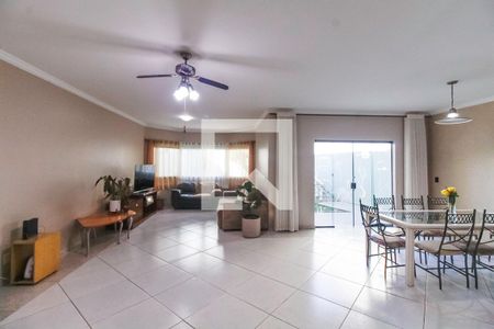 Sala de casa à venda com 5 quartos, 330m² em Sítio da Figueira, São Paulo