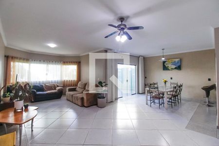 Sala de casa à venda com 5 quartos, 330m² em Sítio da Figueira, São Paulo